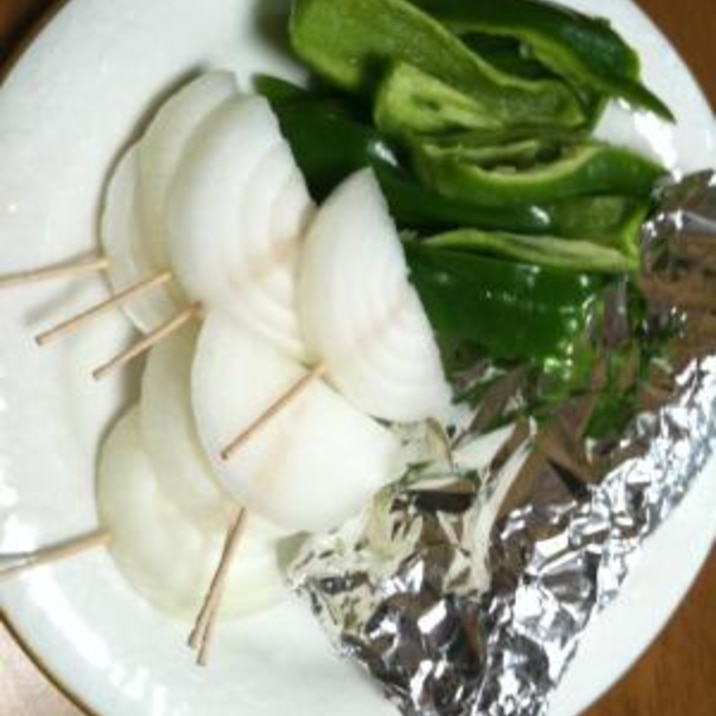 qに 定番 新玉ねぎとピーマン 切り方のコツ レシピ 作り方 By Ringyt りん 楽天レシピ qに 定番 新玉ねぎとピーマン 切り方のコツ レシピ 作り方 By Ringyt りん 楽天レシピ